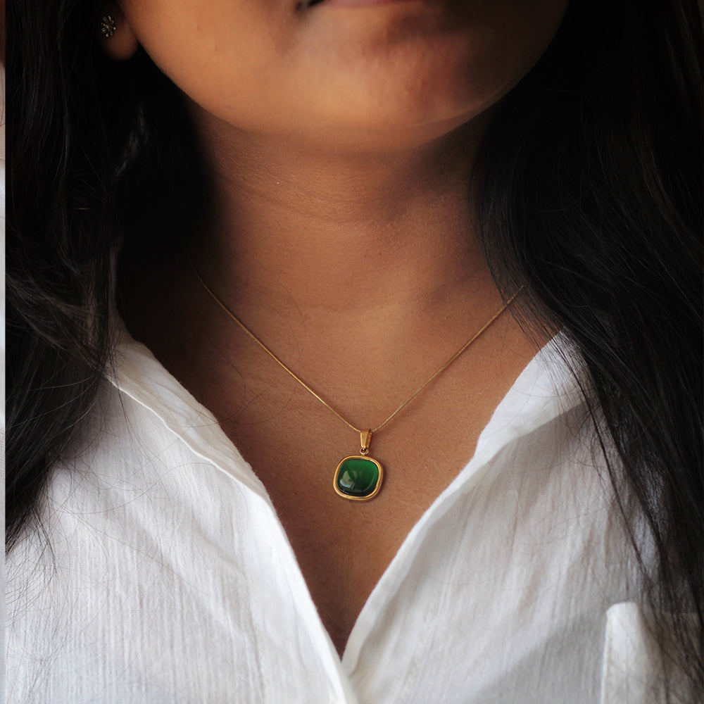 Emerald Aura Pendant