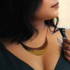 Golden Crescent Coller