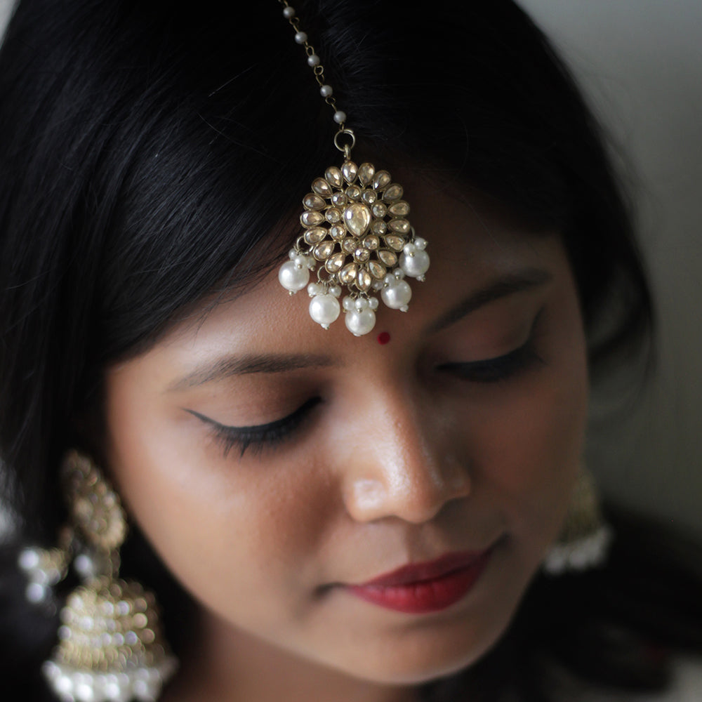 Noor-E-Kundan Set