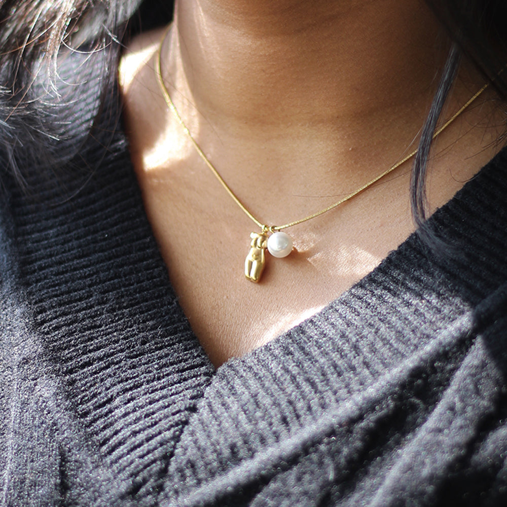 Golden Curve Necklace